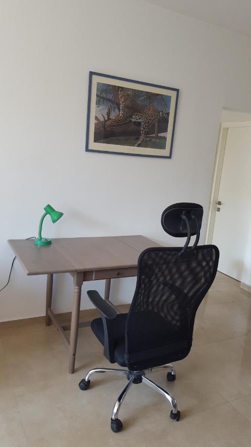 Room Near Sheba Medical Center, And Bar Ilan, And Tlv Airport Qiryat Ono Eksteriør bilde